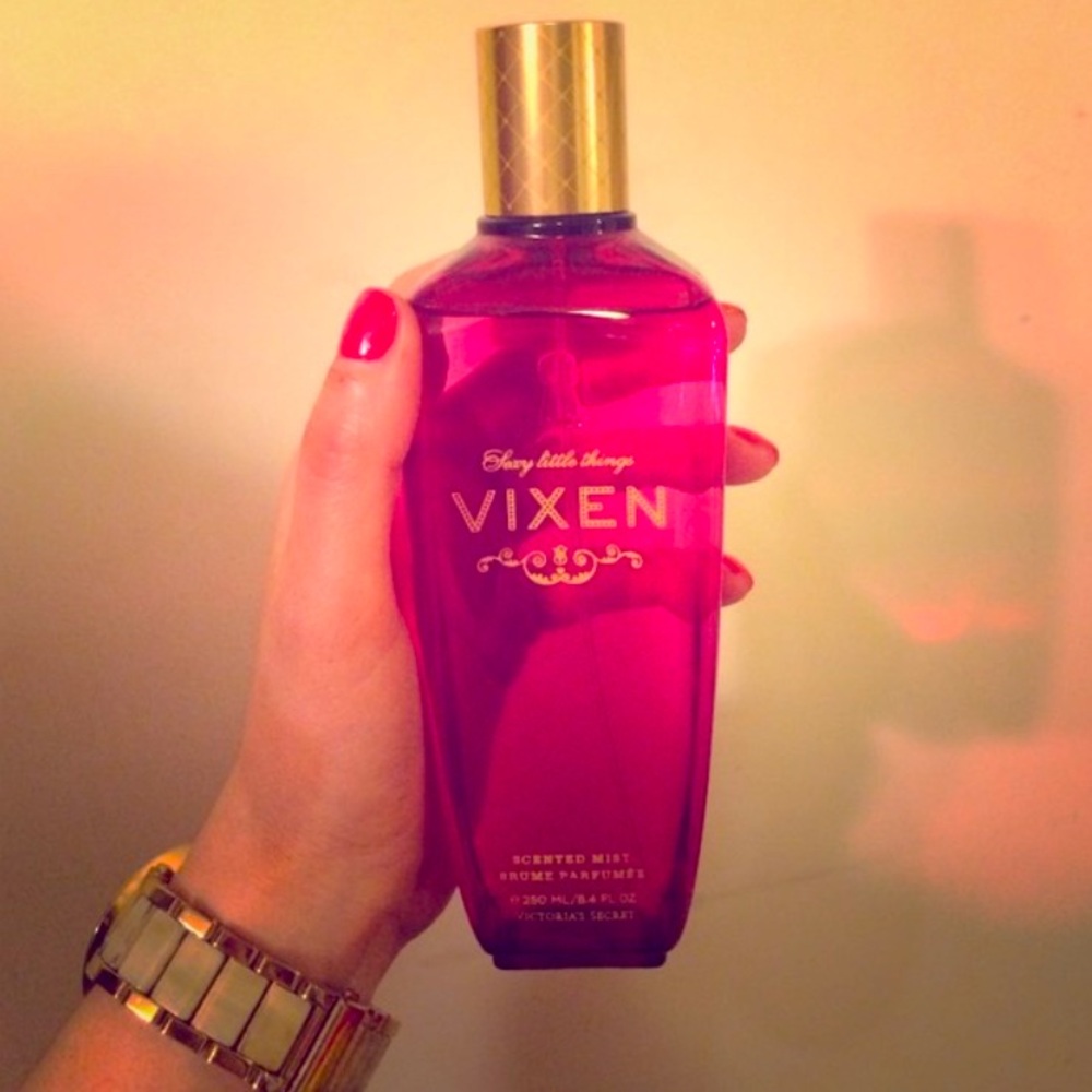 RARE HUGE VICTORIA’S SECRET SEXY LITTLE THINGS VIXEN SCENTED MIST 8.4
